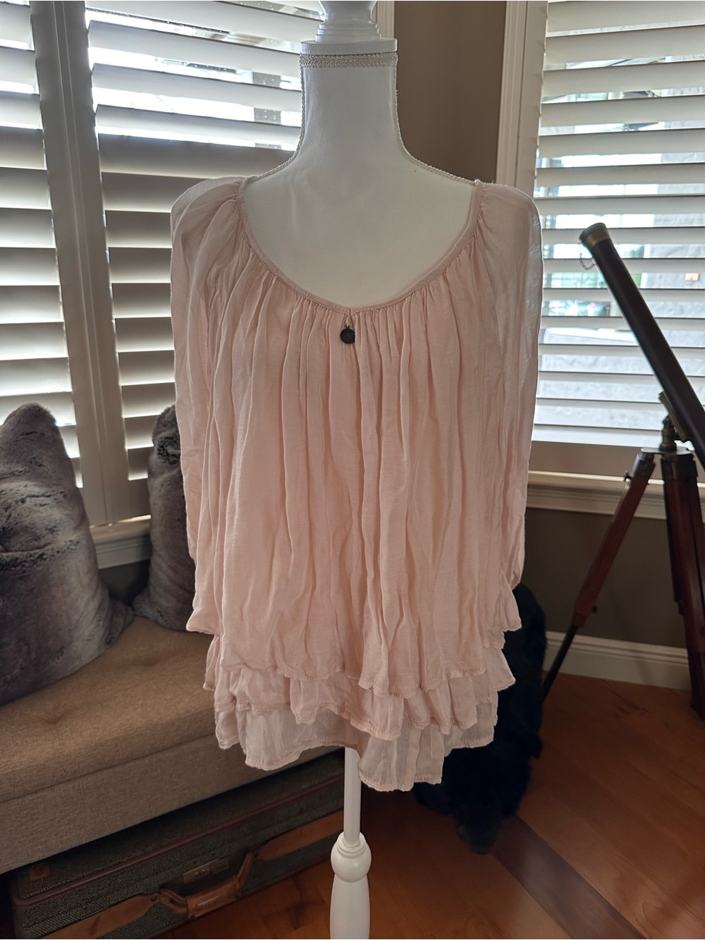 Tempo Paris Bundle 3 Ruffle Peasant Top - - Picture 2 of 13